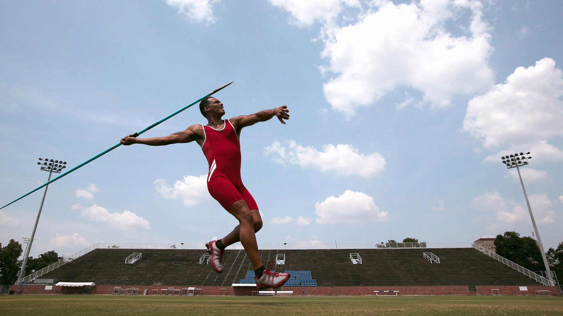 外教引进成效评估标准缺失，外教引入政策