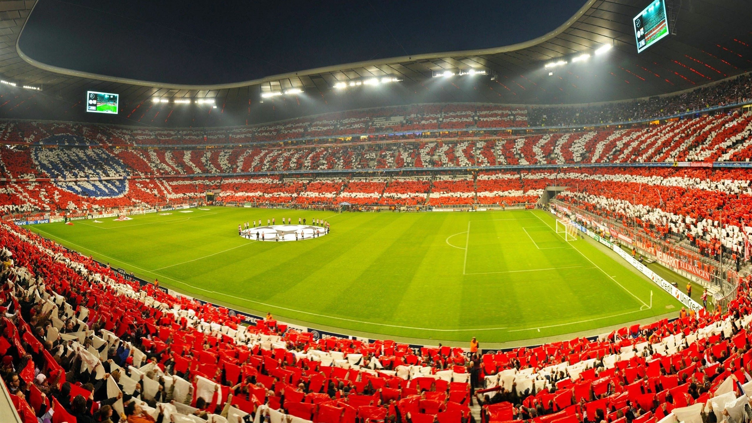 核心中场持续发力成为进攻与防守之间的重要桥梁,中场核心穿几号